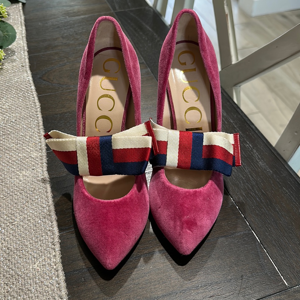 Authentic Brand New Pink Gucci Heels Size 39
